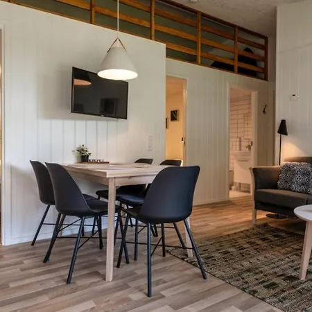 Husodde & Campsite 2*