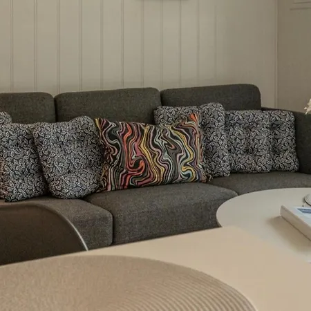 Husodde & Kemping 2*