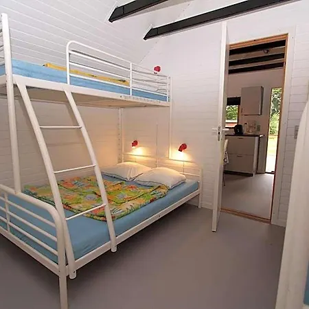 胡瑟德斯特朗露营小屋酒店 营地 霍森斯