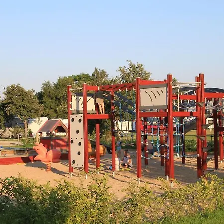 Husodde Camping&cottages 2*