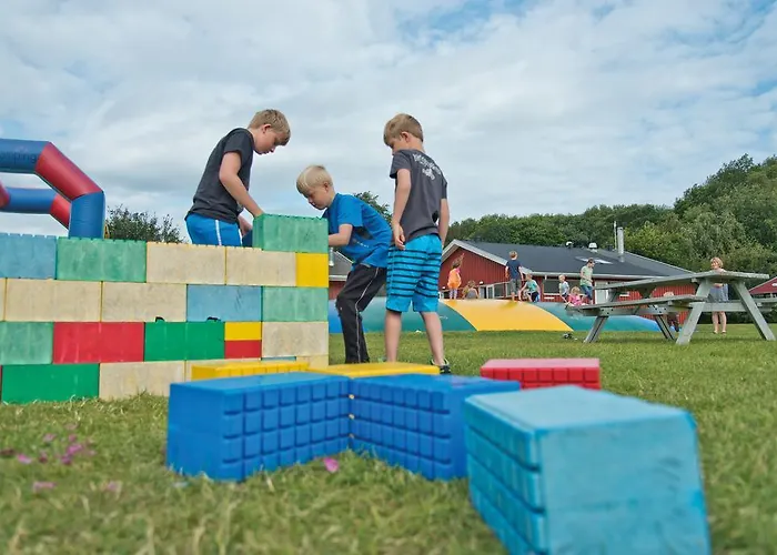 Husodde & Campsite 2*