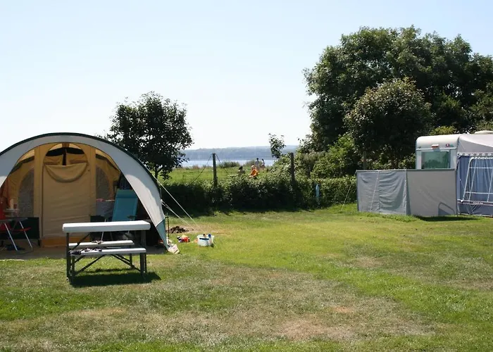 Husodde & Campsite 2*